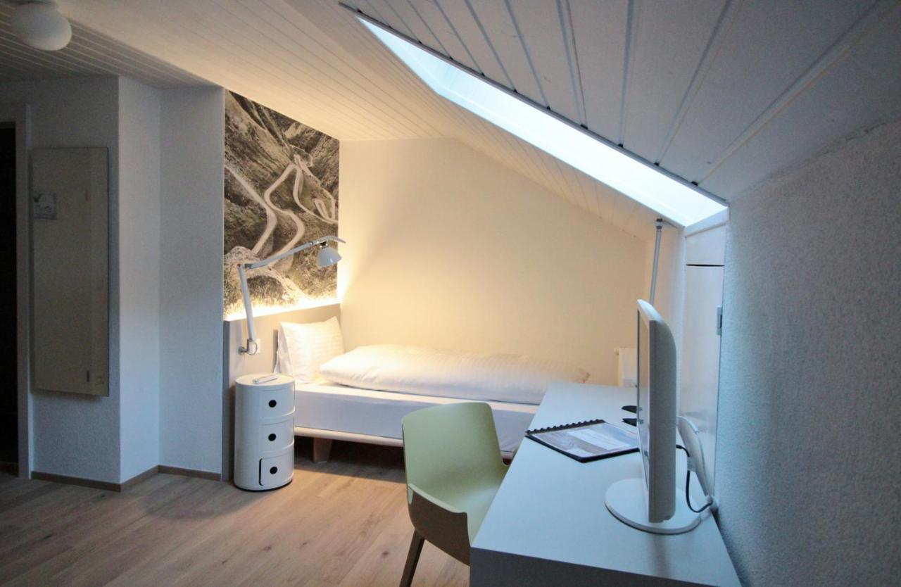 Hotel & Restaurant Forni Airolo Exterior photo